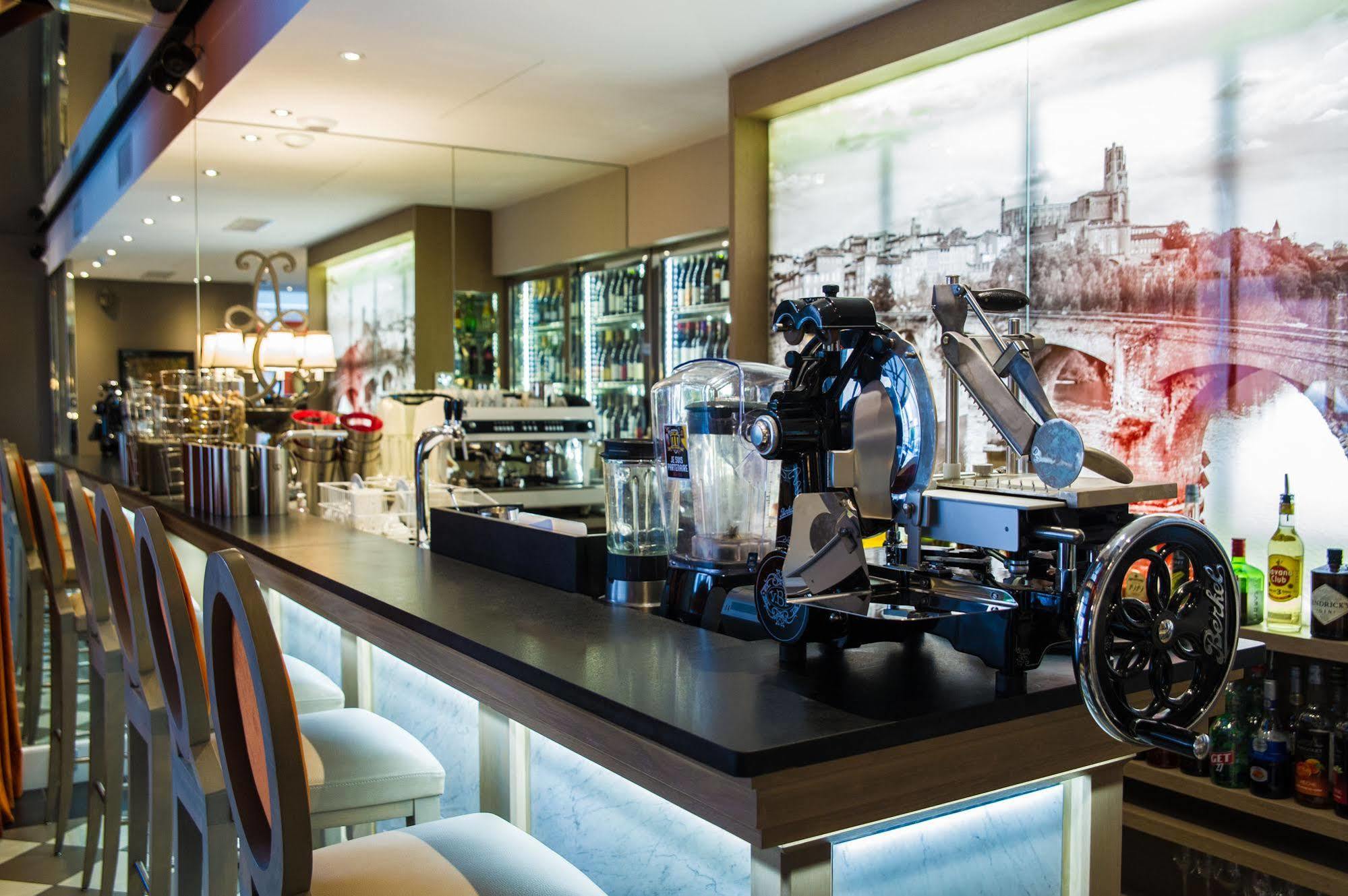 Alchimy Hotel